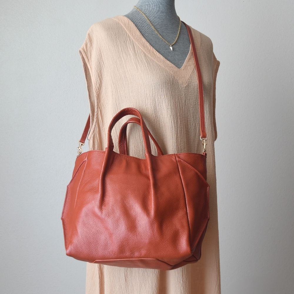 SOLD🥀 Oliveve Zoe Leather Tote In Red Clay - Picture 3 of 12